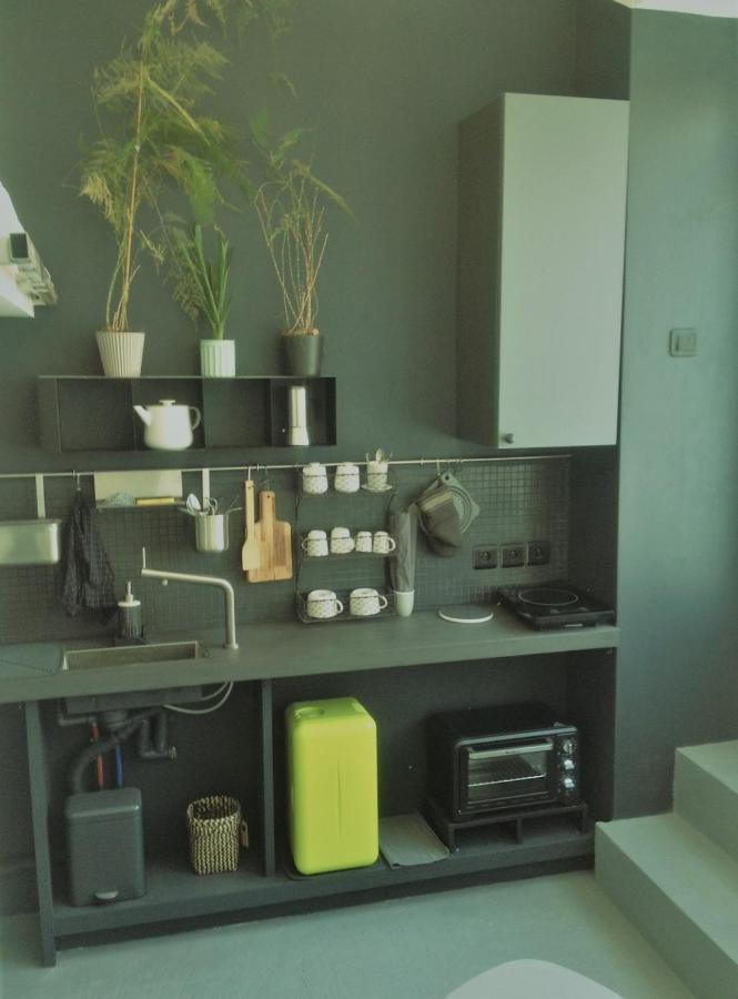 Small Arty Studio Menilmontant Paris Luaran gambar
