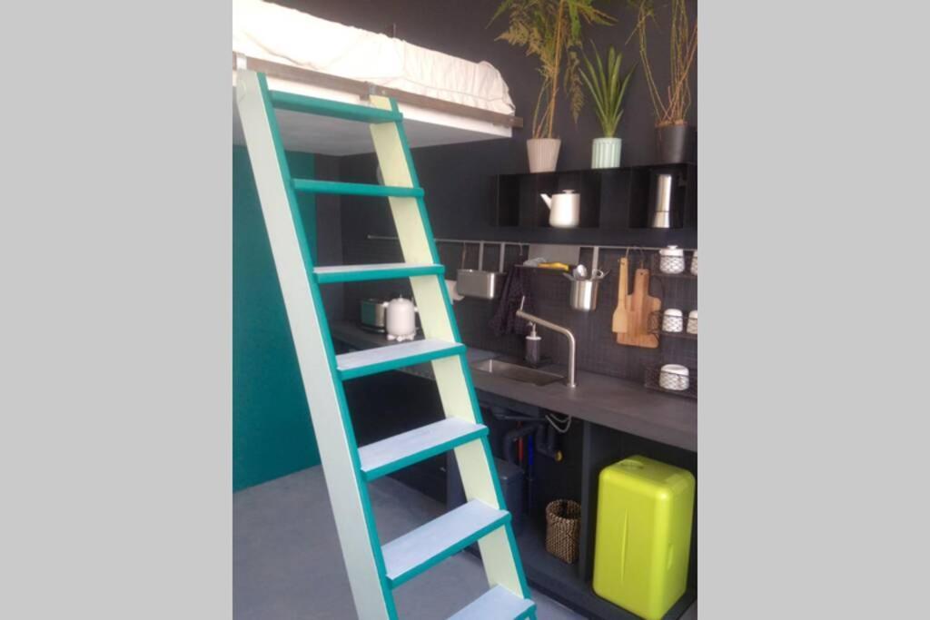 Small Arty Studio Menilmontant Paris Luaran gambar
